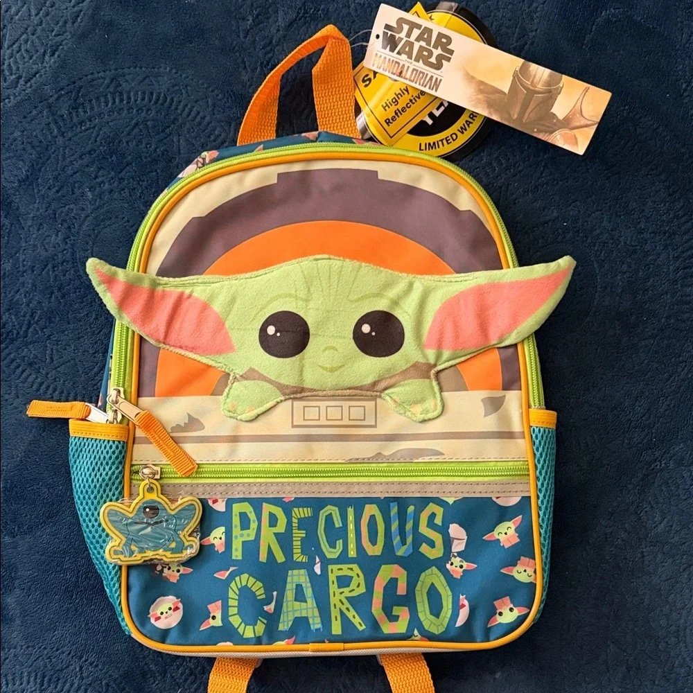 Brand New Disney Star Wars The Mandalorian Baby Yoda Backpack
